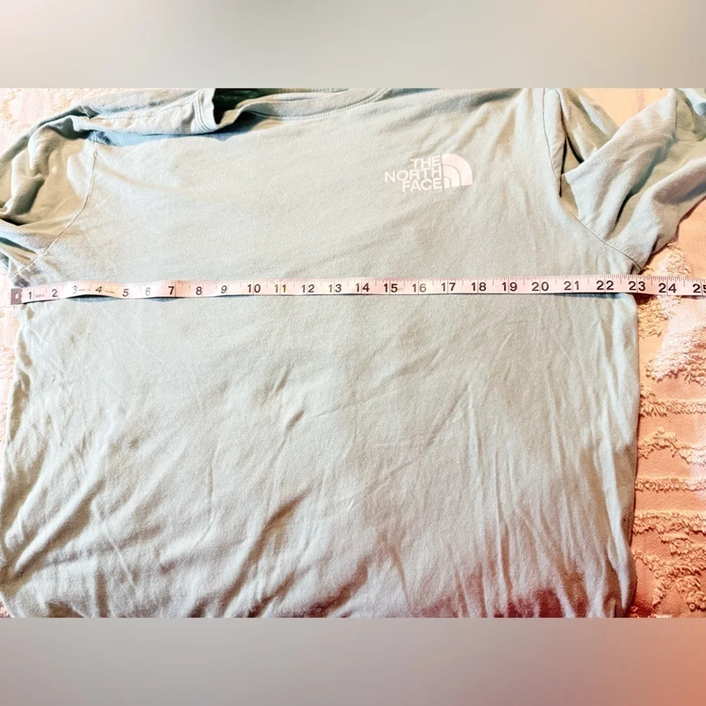 The North Face Men's Aqua Long Sleeve Tee